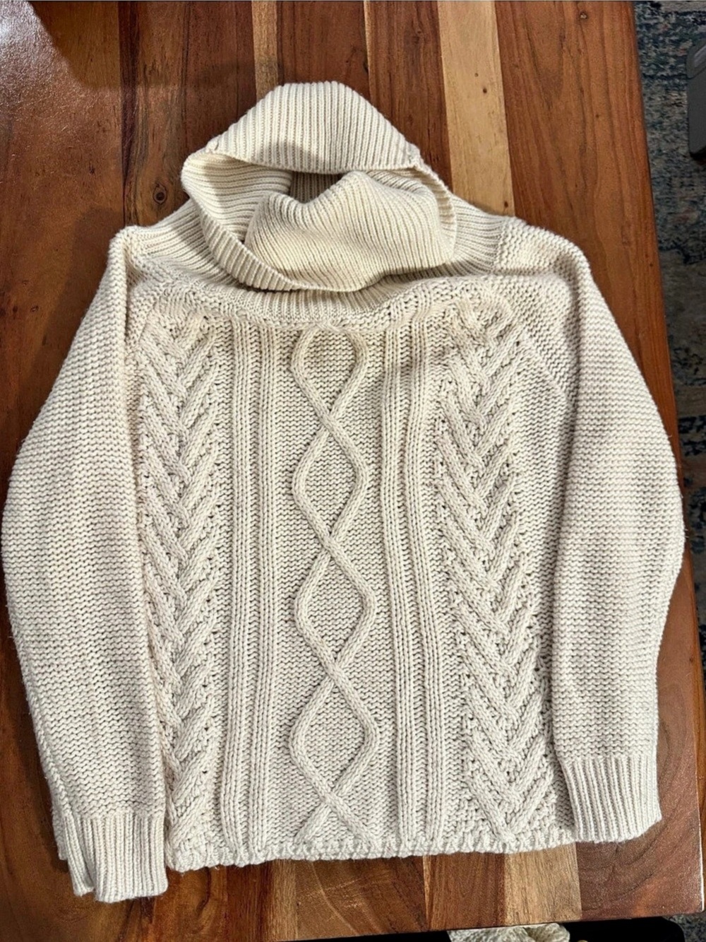 Billabong Cable Knit Sweater in Cream Like New